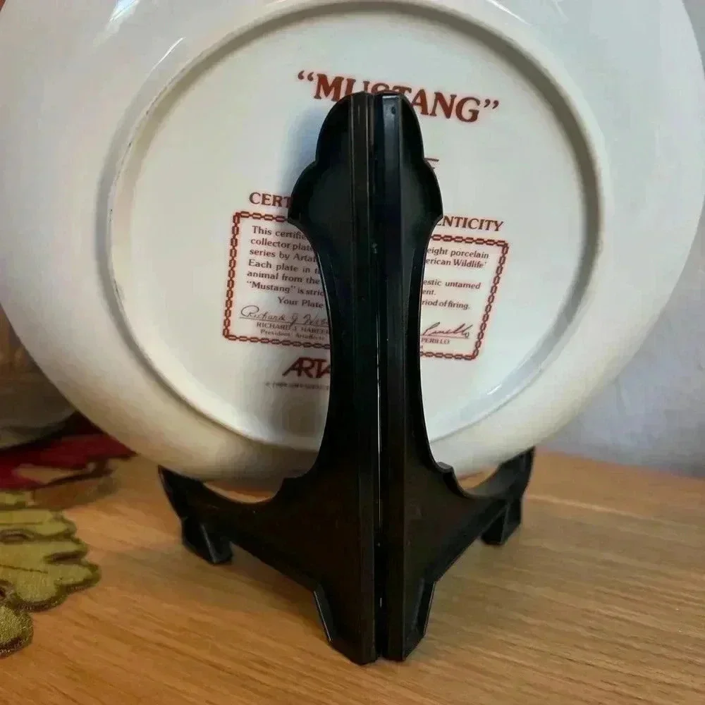 “Mustang” Collector Plate by Perillo | Artaffects | Country Western Horse Art
